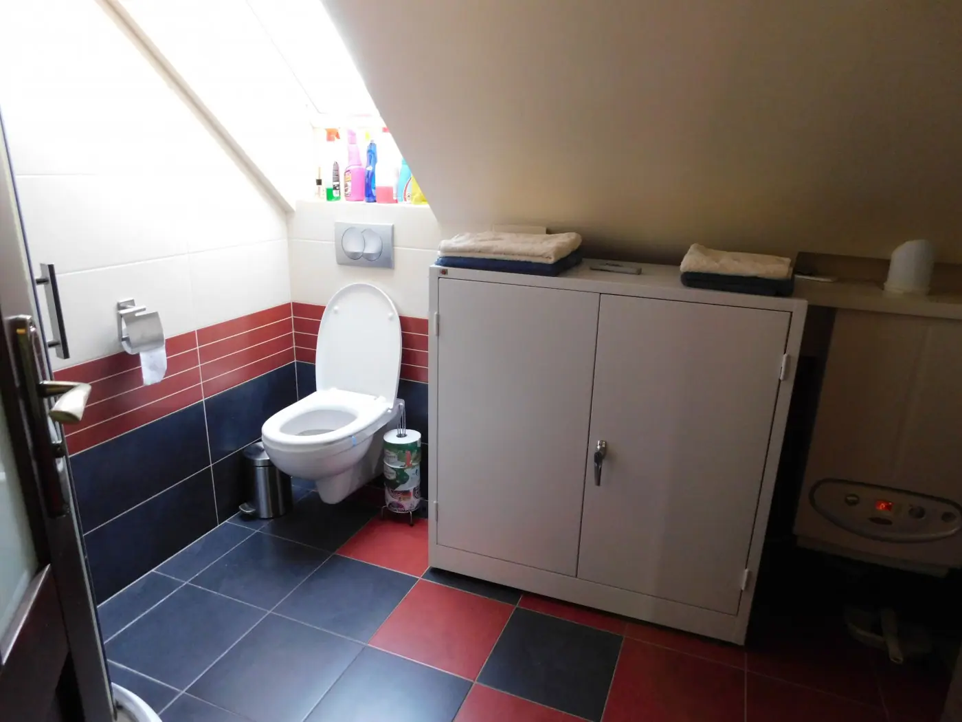 Apartmán č. 3 – kúpeľňa s WC