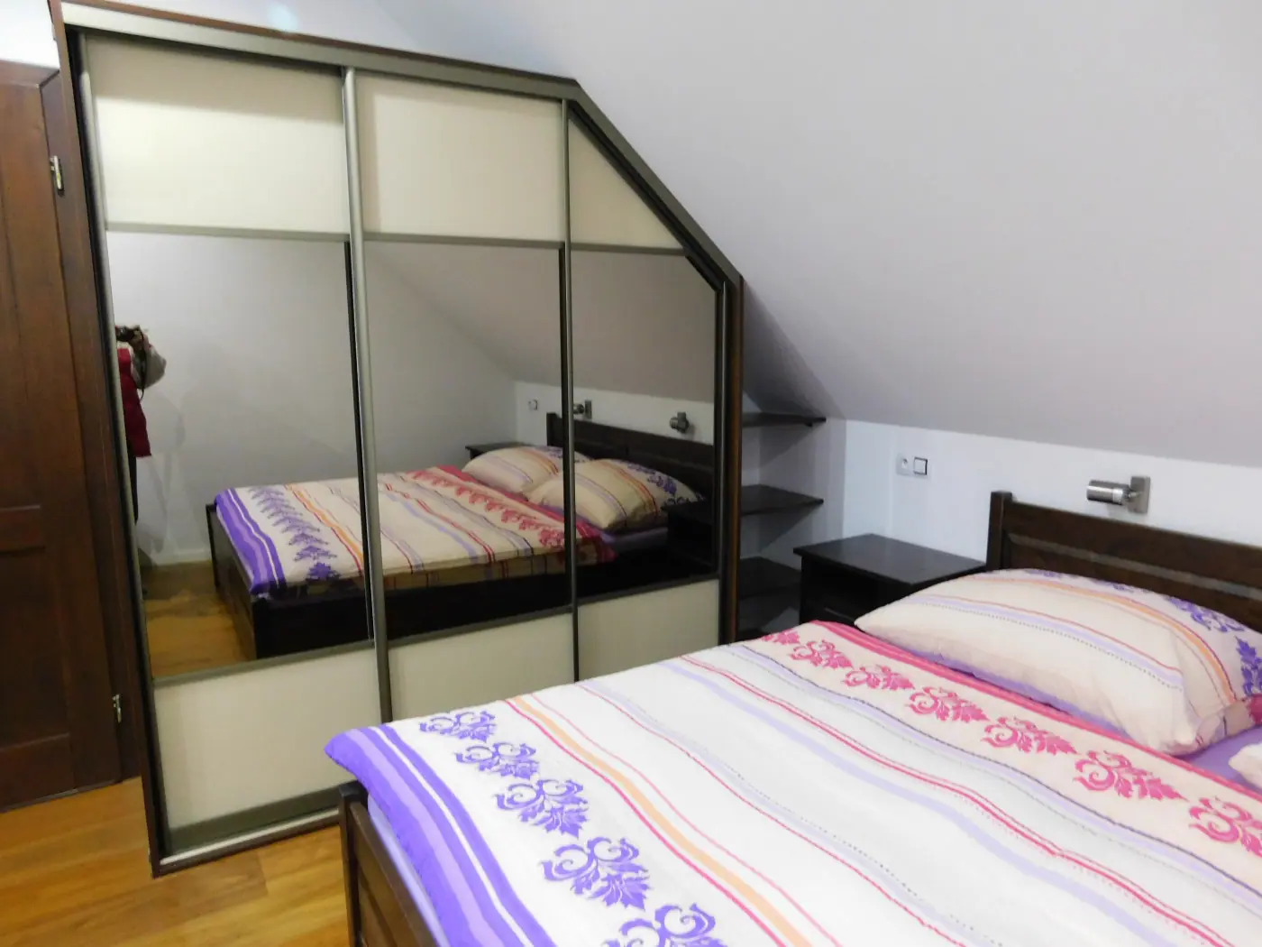 Apartmán č. 4 – spálňa s manželskou posteľou
